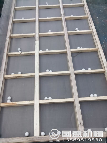 振动筛筛分物料 振动筛筛分物料